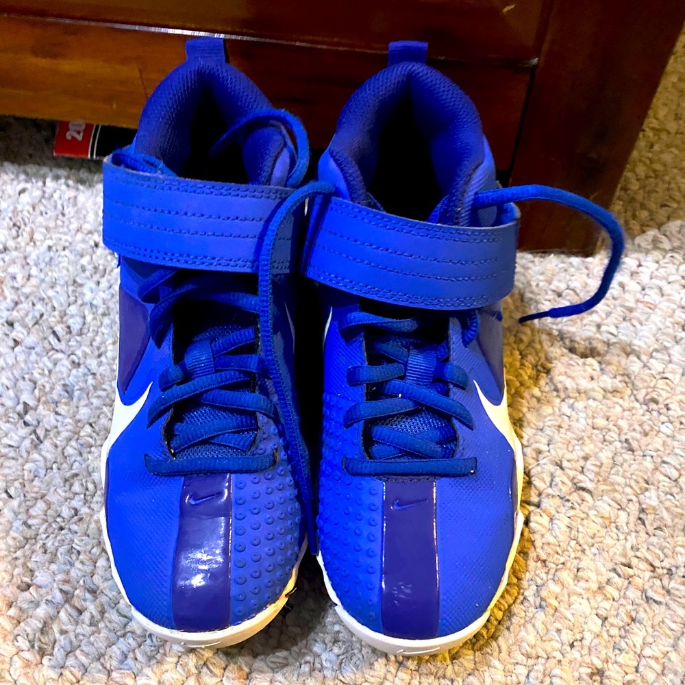 Nike Trout baseball cleats 2.5Y
